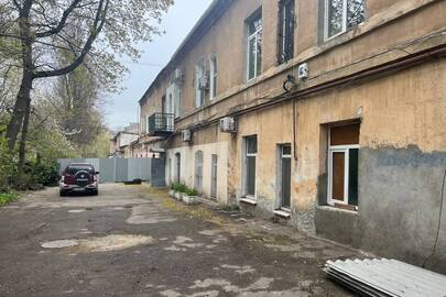Однокімнатна квартира, загальною площею 35.3 кв. м., що розташована за адресою: м. Одеса, проспект Шевченка, буд. № 8 "в", квартира № 40