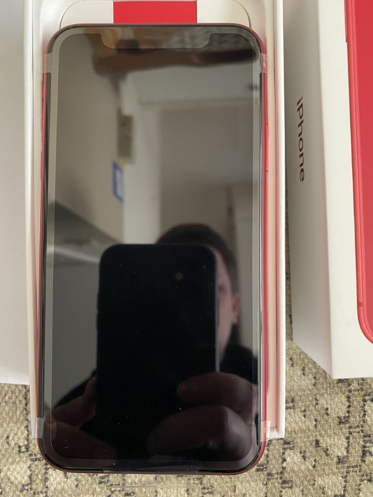 Мобільний телефон з маркуванням “Apple iPhone 11 Red, 256 Gb”, model A211, 1 шт.