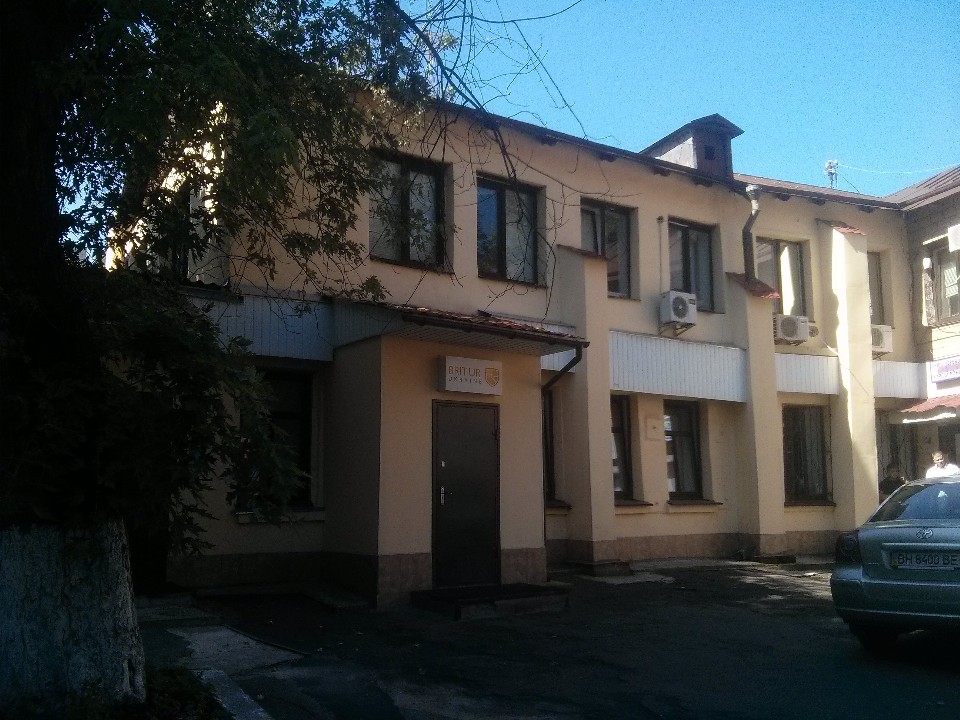 ІПОТЕКА. Нежитлова будівля , загальною площею 618.40 кв.м., що знаходиться за адресою: м.Київ, вул. Ярославська, 11, літ. 