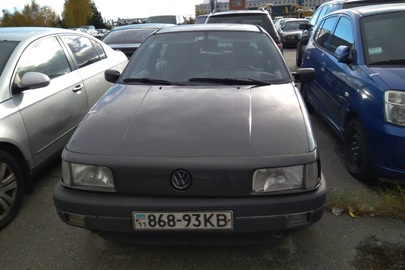 Транспортний засіб VOLKSWAGEN PASSAT, 1988 року випуску, ДНЗ: 86893 КВ, номер шасі (кузова, рами) : WVWZZZ31ZJE025313