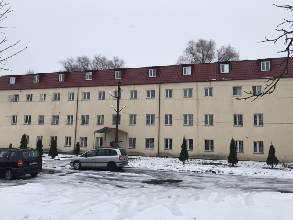 Однокімнатна квартира , загальною площею 16.4 кв.м., що знаходиться за адресою: Київська область, Бориспільський район, с.Любарці, вул. Леніна, буд. 54А, кв. 13