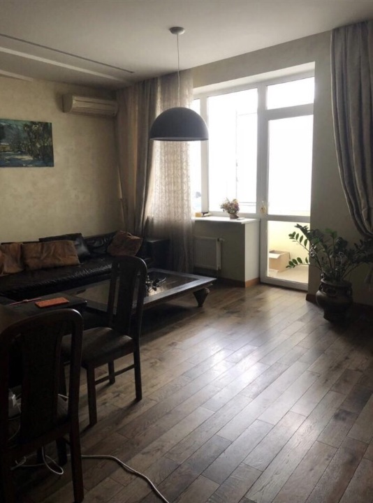 ІПОТЕКА. Чотирикімнатна квартира , загальною площею 144.00 кв.м., що знаходиться за адресою: м.Київ, вул. Провіантська, буд. 3, кв. 46