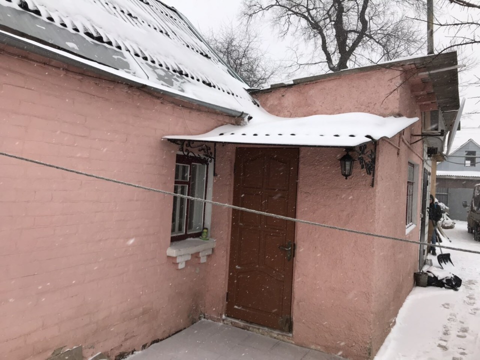 ІПОТЕКА. Житловий будинок літ. А, площею 34.80 кв.м із спорудами та земельна ділянка, площею 0.0500 га, К/Н 8000000000:75:526:0067, за адресою: м.Київ, Солом'янський район, вул. Садова, 27А