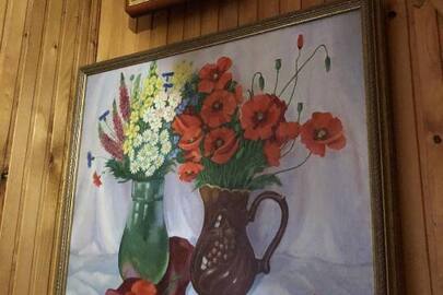 Картина із зображенням квітів у вазі, фон-світлий, квіти маки, золота рамка