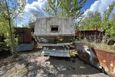 Колісний транспортний бортовий- С засіб , марки КАМАЗ 53208, ДНЗ 7496ЖИП, 1991 р.в., білого кольору, номер шасі ( кузова/ рами ) 8281