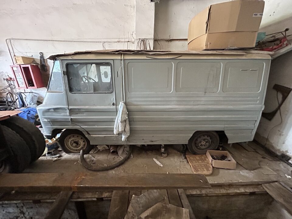 Колісний транспортний засіб марки ZUK A06, ДНЗ АМ2315ВО, 1988 р.в., сірого кольору, номер шасі ( кузова/ рами ) 10487984