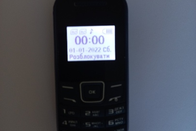 Мобільний телефон NOMI i144m, бувший у використанні, в робочому стані