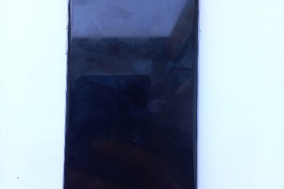 Мобільний телефон IPhone A 1549, сріблястого кольору, бувший у використанні, робочий стан перевірити неможливо, оскільки заблокований
