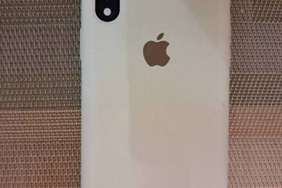 Конфісковане майно за рішенням суду: мобільний телефон "iPhone Xr", чорного кольору, в чохлі білого кольору, б/в