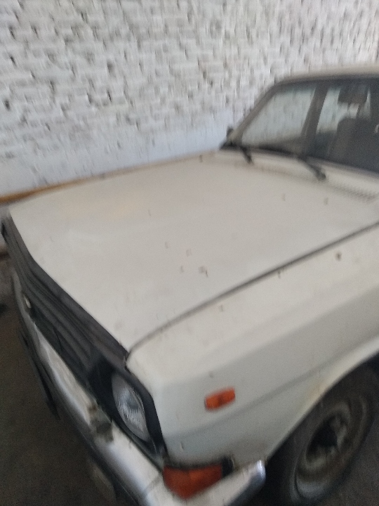 Легковий автомобіль: ГАЗ-24 (седан), 1981 р.в., білого кольору, ДНЗ ВВ6238ВА, номер шасі: 1315964