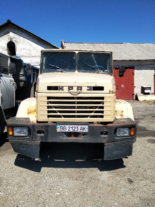 Вантажний автомобіль: КРАЗ-6510 (самоскид), 1998 р.в., бежевого кольору, ДНЗ: ВВ2123АК, VIN: XІC 006510W0787997