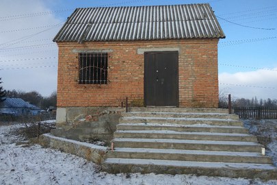 Нежитлова будівля, пункт штучного запліднення та прийому молока літ. "А", загальною площею 17,4 кв.м., за адресою: Вінницька область, Літинський район, с. Журавне, вул. Шкільна, 216