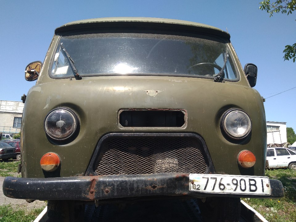 Автомобіль УАЗ 3741-ВП-6ТDА 2445, 1989 року випуску, зеленого кольору, № шасі ХТТ374100К0021391, ДНЗ 77690ВІ