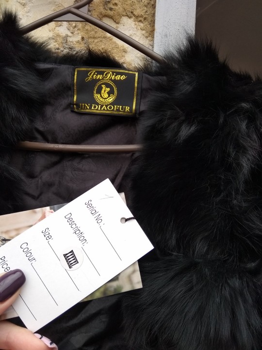 Хутряний виріб - жіноче напівпальто-трансформер, чорного кольору без коміра, розміром 5ХL, з ярликом 