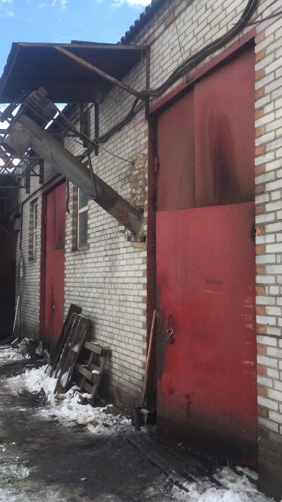 Нежитлове приміщення олієкрупоцеху з прибудовами літ.