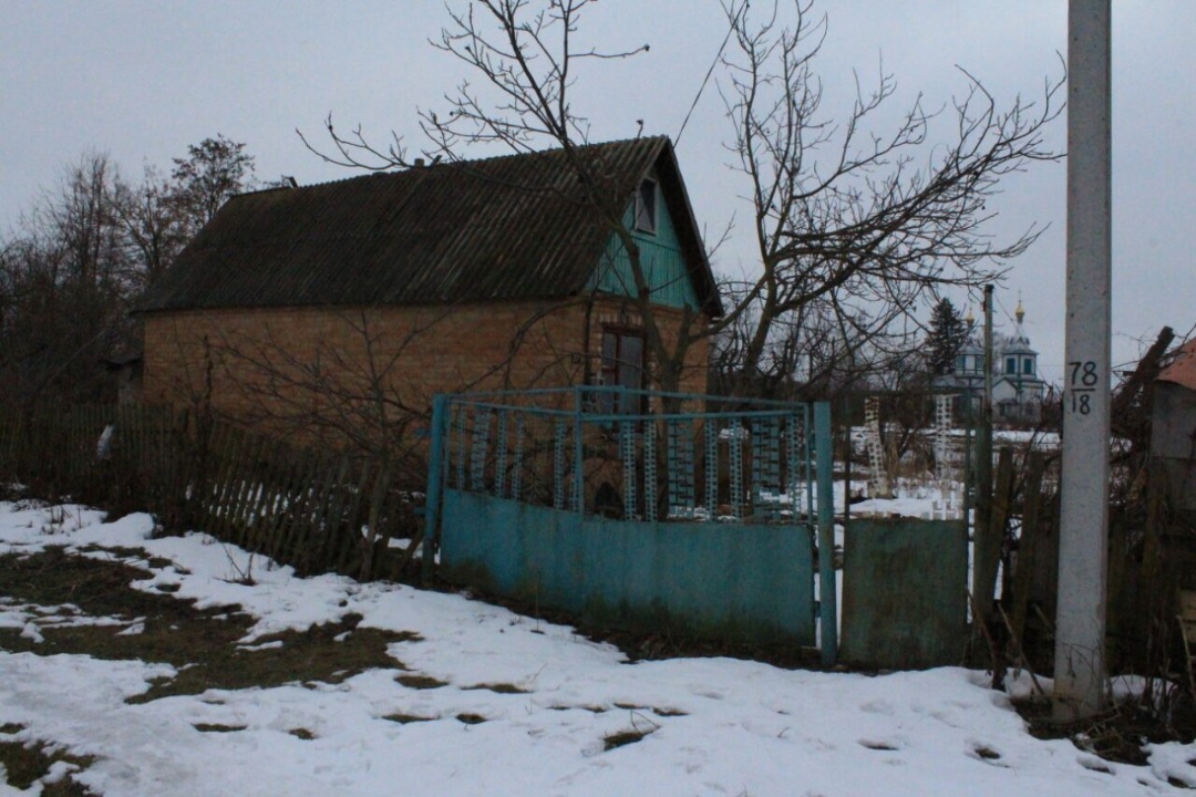 Житловий будинок з господарськими будівлями та спорудами, загальною площею 28,9 кв.м., за адресою: Вінницька область, Липовецький район, с. Козинці, вул. Мазуренка, 27