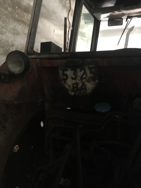 Трактор колісний ЮМЗ-6АКЛ, 1993 року випуску, червоного кольору, заводський номер: 793687, ДНЗ 5325ВА