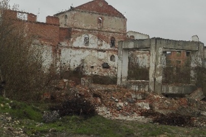 Предмет іпотеки. Комплекс будівель та споруд, загальною площею 5918.7 кв.м., розташована за адресою: Вінницька область, Піщанський р-н., с. Чорномин, вул. Заводська, 1