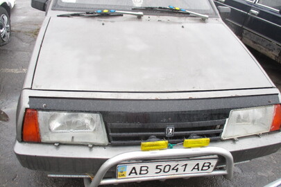 Автомобіль ВАЗ 2109, 1988 року випуску, сірого кольору, номер кузова: ХТА210900J0249658, ДНЗ АВ5041АВ