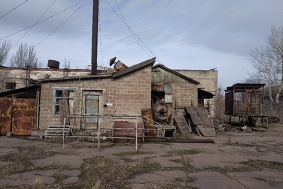 Іпотека. Промислові будівлі та споруди , загальною площею 4082,10 кв.м., за адресою: Донецька обл., м. Маріуполь, вул. Консервна, буд. 23-Б