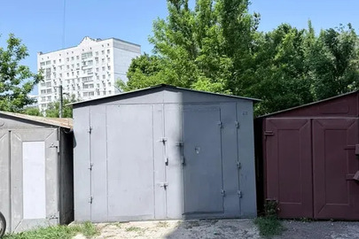 Гараж, загальною площею 27.8 кв.м., що знаходиться за адресою: Київська обл., м. Бориспіль, "Бориспільський"гаражно-будівельний кооператив" обслуговуючий кооператив, гараж 84, адреса ГК: вулиця Ясна 18
