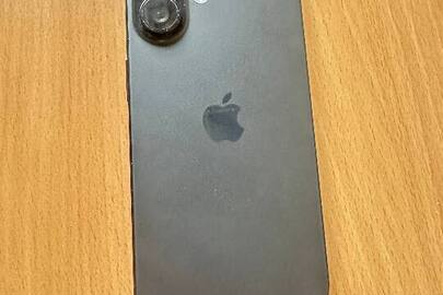 Конфіскація майна за рішенням суду: мобільний телефон марки Iphone 16 IMEI 1: 352142378224152, IMEI2: 352142379760568, бувший у використанні, заблокований паролем
