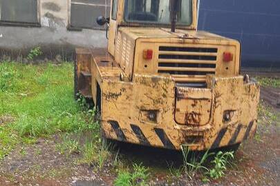 Автонавантажувач 40811, 1988 року випуску, реєстраційний номер Т3384ЛВ, ідентифікаційний номер (VIN): 00736/7942