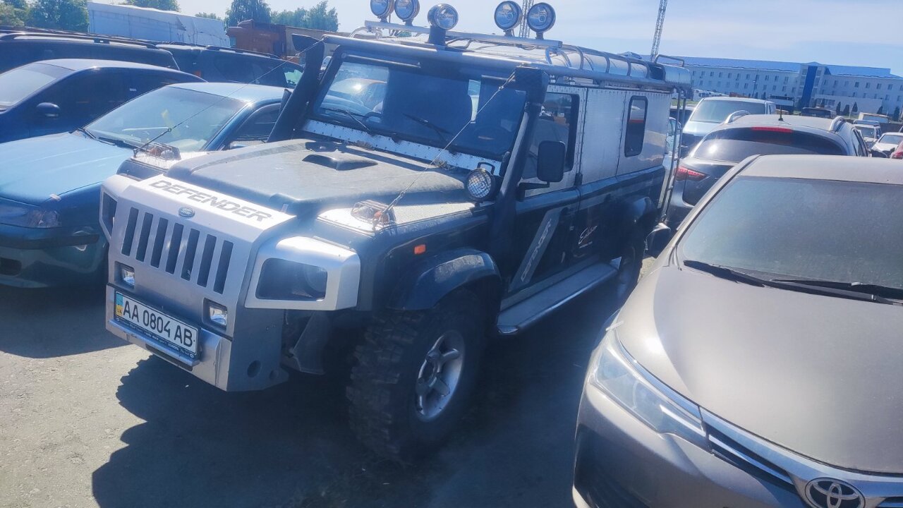 Транспортний засіб марки LAND ROVER, модель DEFENDER, 1997 року випуску, № шасі SALL0HMF8VA122390, реєстраційний номер АА0804АВ