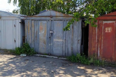 Гаражний бокс № 139 площею 36,20 кв.м. в ГБК "Позняки-2" за адресою: м. Київ, Дарницький район, вул. Сортувальна, буд. 22