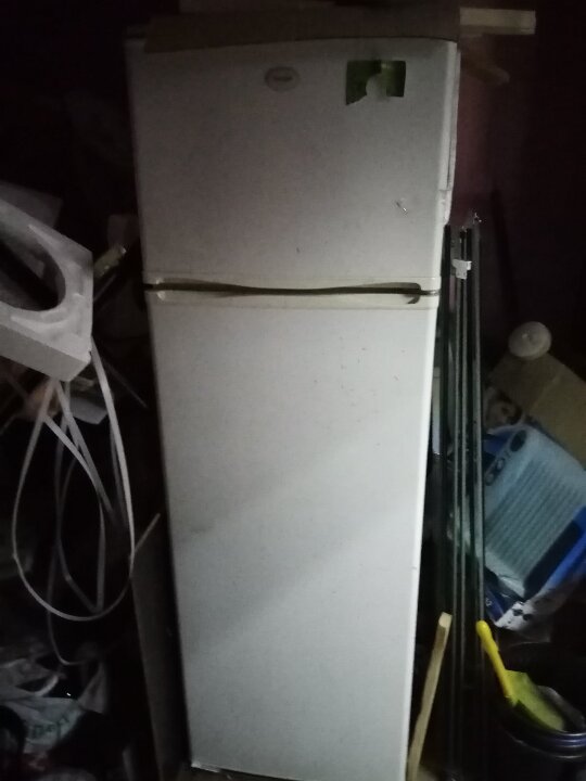 Холодильник двокамерний SNAIGE бувший у користуванні