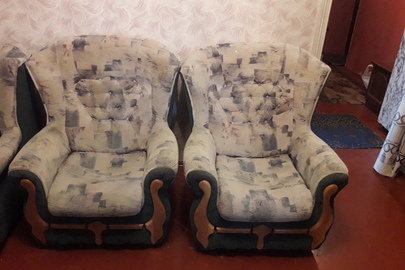 Два крісла