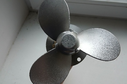 Конфісковане майно за рішенням суду: гвинт гребний човновий б/в 1 шт.