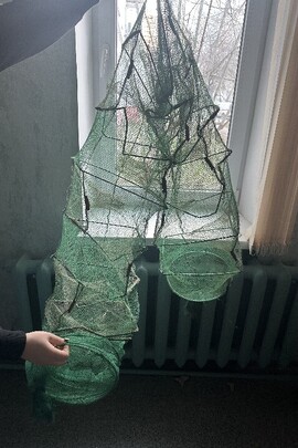 Конфісковане майно за рішенням суду Раколовка довжиною 2.5 м., висотою 28 см., шириною 24 см., вічко 6 мм. б/в 1 шт.