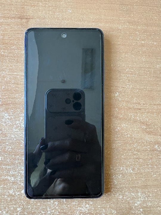 Конфісковане майно за рішенням суду: мобільний телефон Samsung, модель Galaxy A52, б/в
