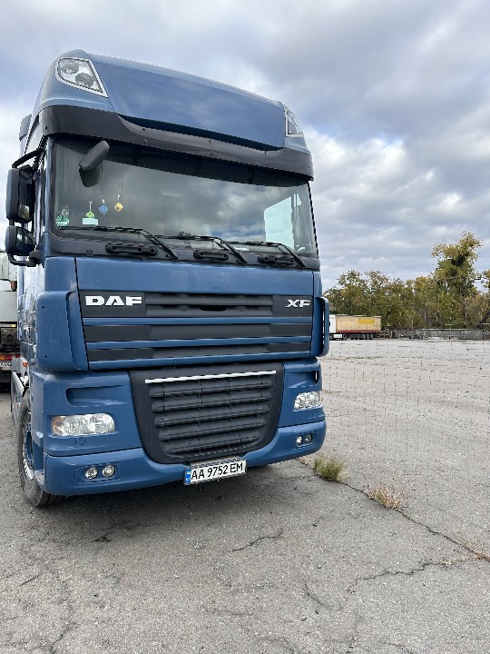 Вантажний транспортний засіб, марка DAF, модель FT XF 105.460, 2012 року випуску, VIN: XLRTE47MS0E971172, ДНЗ АА9752ЕМ, колір синій
