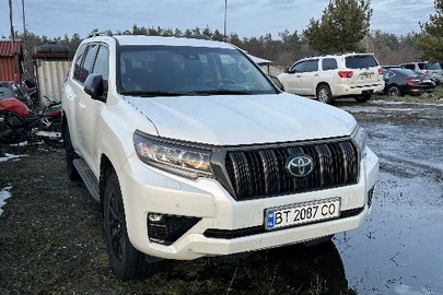 Легковий транспортний засіб марки TOYOTA, модель LAND CRUISER PRADO 150, білого кольору, 2020 року випуску, державний реєстраційний номер BT2087CO, кузов номер: JTEBR3FJ40K175187