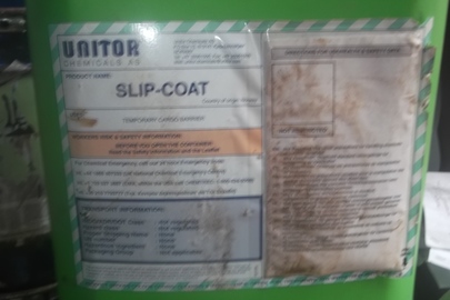 Хімічна речовина з маркуванням "Slip Coat", 3 пластикові каністри по 25 літрів, всього 75 літрів