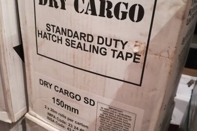 Клеюча стрічка "DRY CARGO" у кількості 12 рулонів