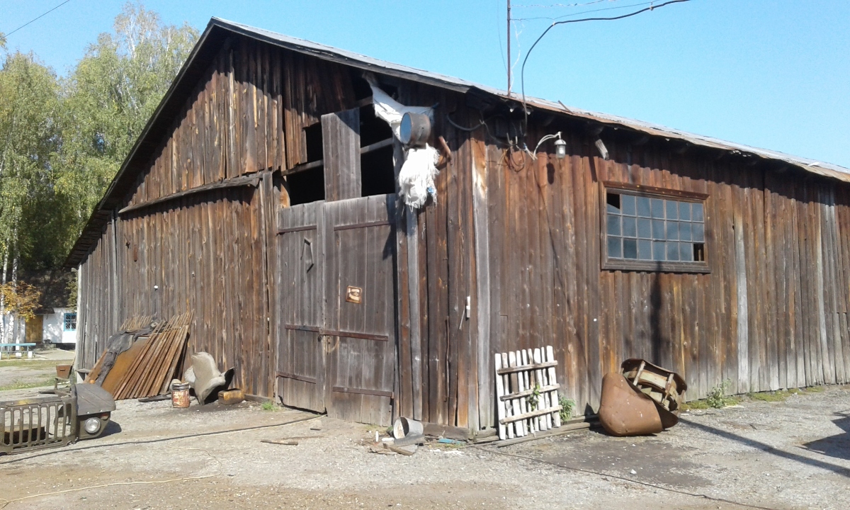 Складське приміщення загальною площею 733,9 м.кв., що знаходиться за адресою: Хмельницька область, Хмельницький район, м.Полонне, вул.Залізнична, буд. 31В