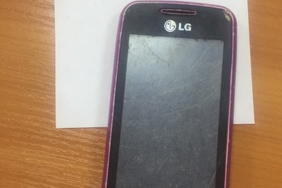 Мобільний телефон марки "LG"