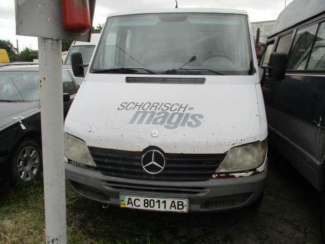 Автомобіль 