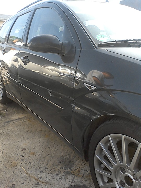 Автомобіль марки “FORD FOCUS”, 2002 р. в., реєстраційний номер DDZ 05575, № кузова: WF0NXXGCDN2B05891