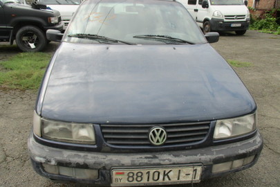 Автомобіль "VOLKSWAGEN PASSAT", 1994 р. в., реєстраційний номер 8810КІ-1 (BY),  № кузова: WVWZZZ3AZRE032278