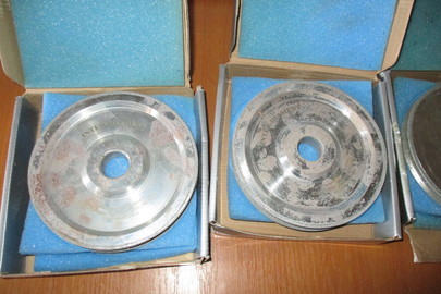 Шліфувальні круги з алмазним напиленням фірми “Inter-Diament” в кількості 6 шт.  