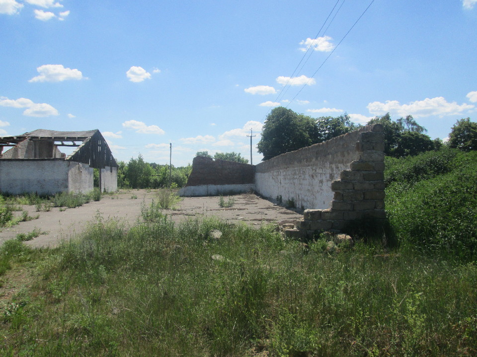 Предмет іпотеки. Зернотік /Б-1/, загальною площею 4678,0 кв. м, за адресою: Волинська обл., Ратнівський р-н, с.Видраниця, вул.Центральна, 1а