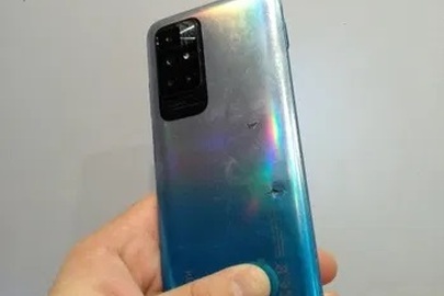 Мобільний телефон Xiaomi Redmi 10 синього кольору, б/в
