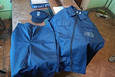 Комплект літньої форми (штани, кітель, кепка) синього кольору, 136 шт., нова 