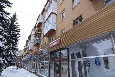 1/4 частки однокімнатної квартири, загальною площею: 30,6 кв.м., місце розташування: Івано-Франківська обл., м. Івано-Франківськ, бульвар Північний, 4, кв. 56, РНОНМ: 2169618426101