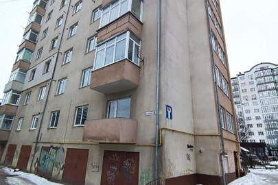 Квартира, двокімнатна, загальною площею 77,2 кв.м., житловою 41,4 кв.м., за адресою Івано-Франківська область, м. Івано-Франківськ, вул. Карпінця Я., будинок 2, кв. №16