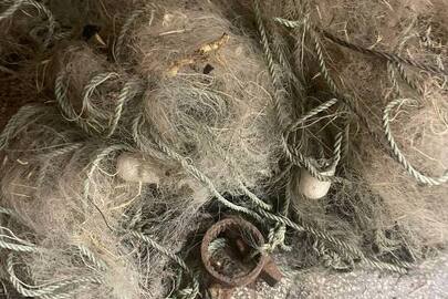 Конфіскація майна за виконавчим листом: мисинова сітка довжиною 30 метрів, висотою 1,0 м., вічко 40 мм., б/в